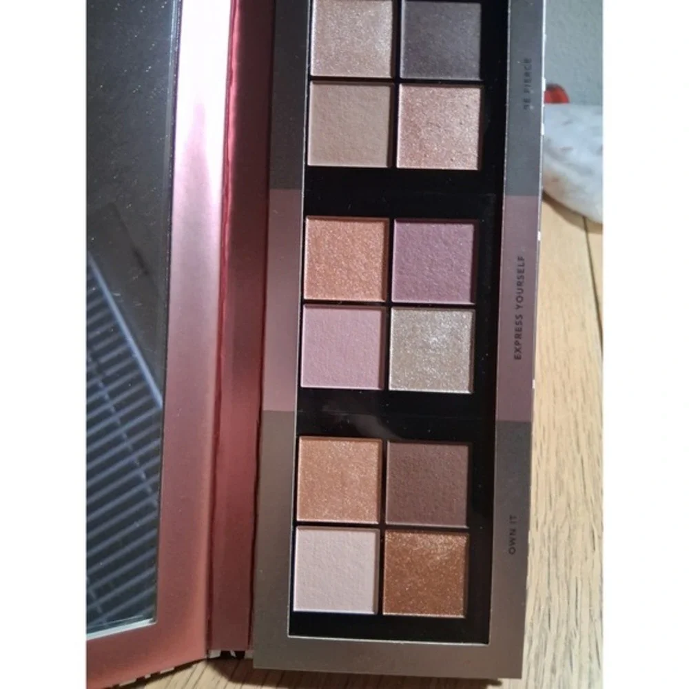 Buxom Forever Babe 12 Everyday Neutral Color Tone Women's Eyeshadow‎ Palette NWT